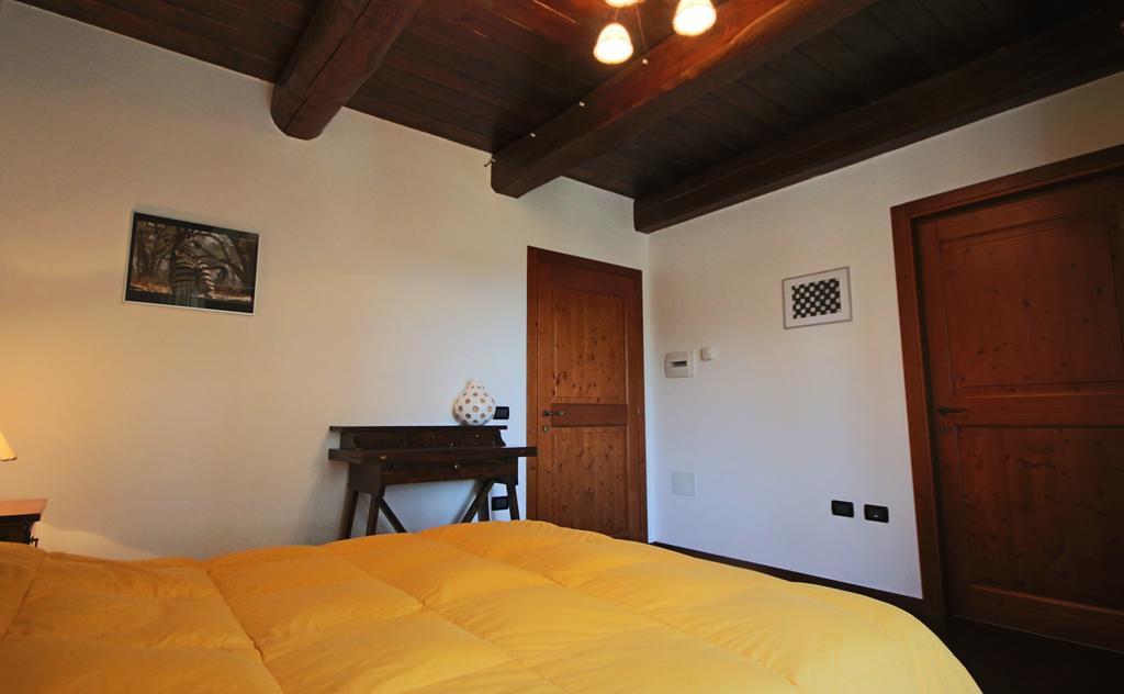 Agriturismo Valdifiori Sassoferrato Rum bild